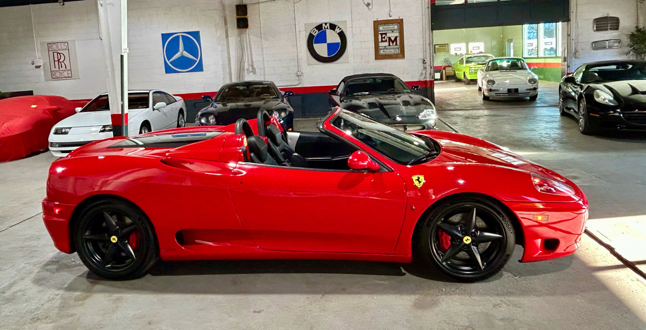 Used 2004 Ferrari 360 Spider image 12