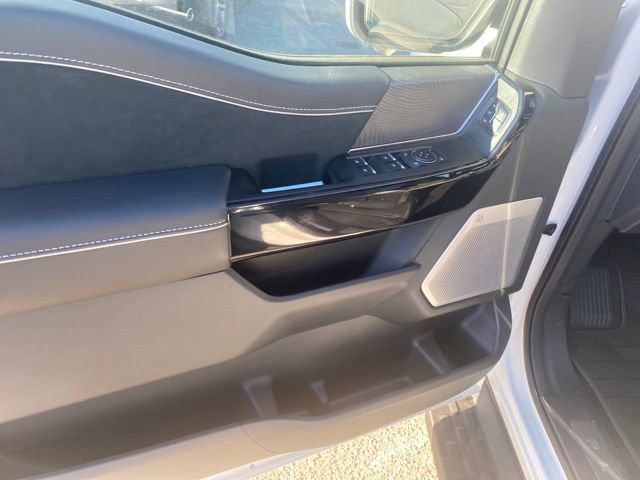 New 2023 Ford F150 Lightning Platinum AWD/4WD image 17