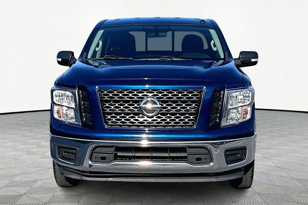 Used 2019 Nissan Titan SV RWD image 3