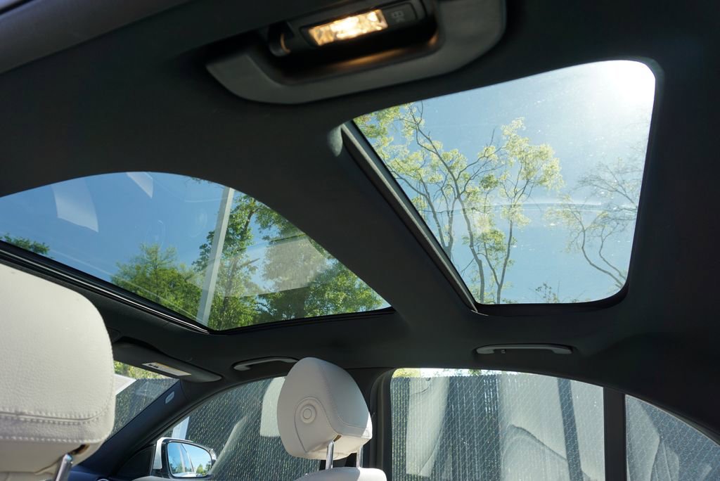 Used 2022 Mercedes-Benz E 350 Sedan image 16