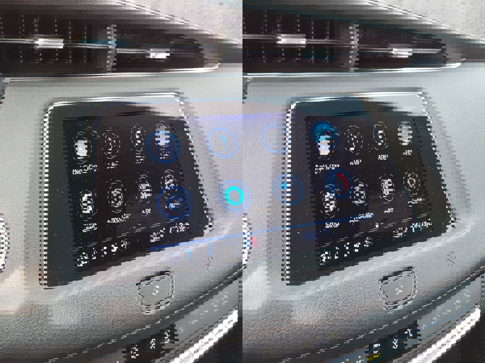 Used 2019 Cadillac XT4 Premium Luxury w/ Technology Package image 17