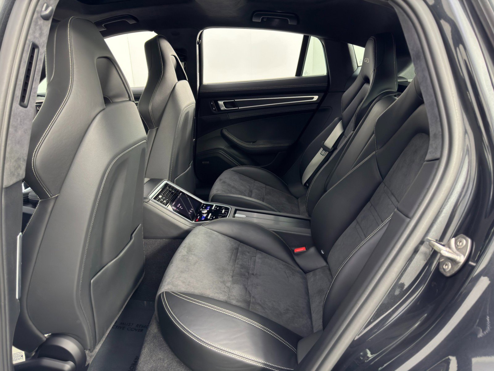 Used 2019 Porsche Panamera GTS image 44