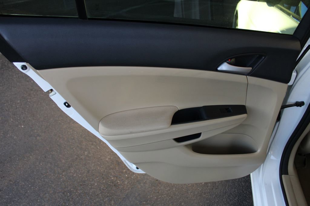 Used 2012 Honda Accord LX image 39