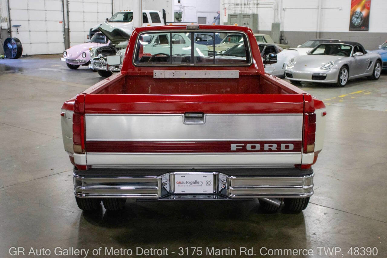 Used 1986 Ford F350 2WD Regular Cab image 5