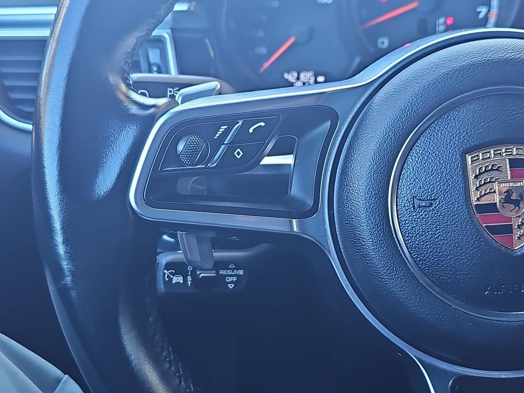 Used 2017 Porsche Macan Turbo AWD/4WD image 20