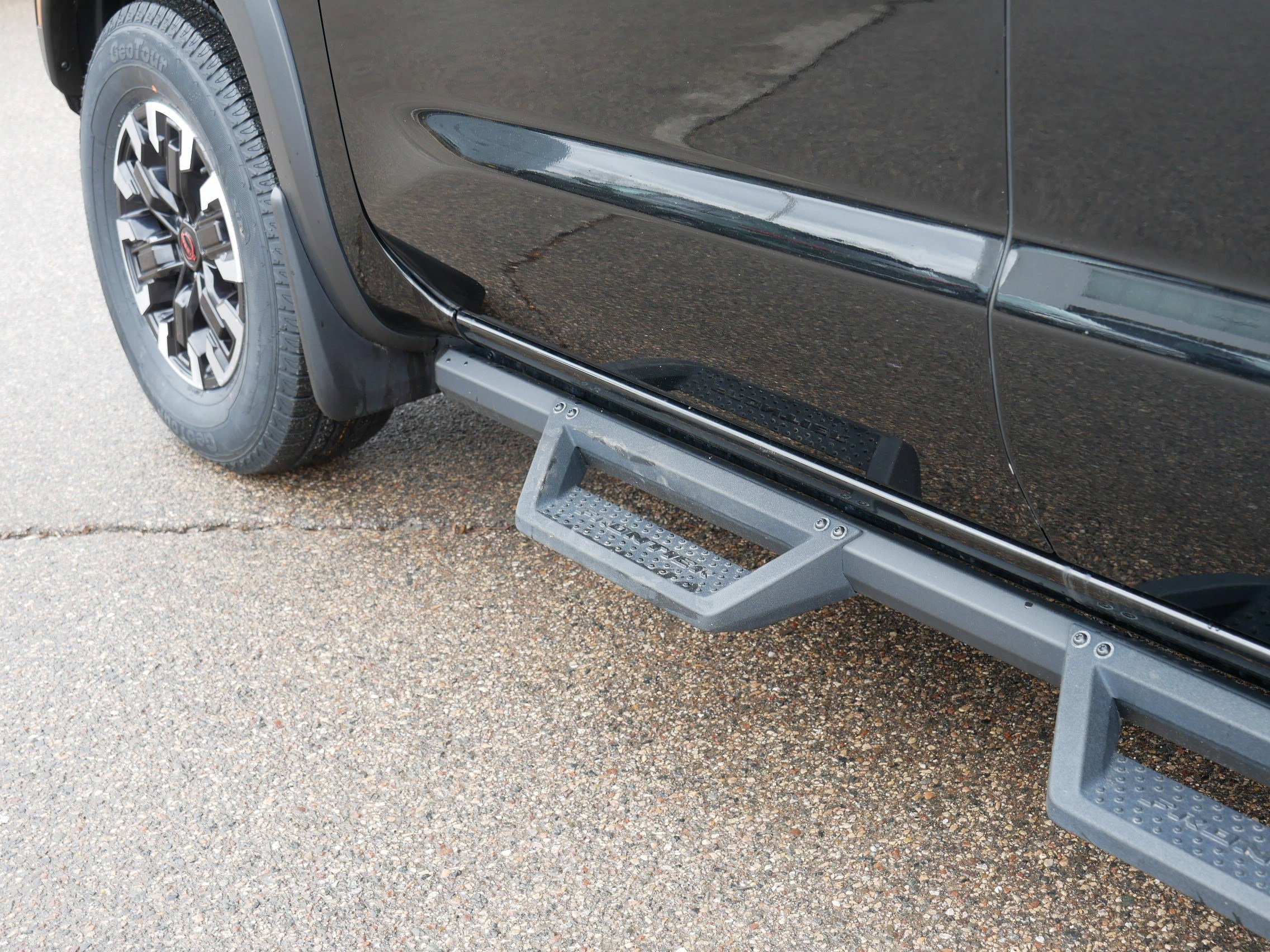 Certified 2022 Nissan Frontier PRO-4X image 37