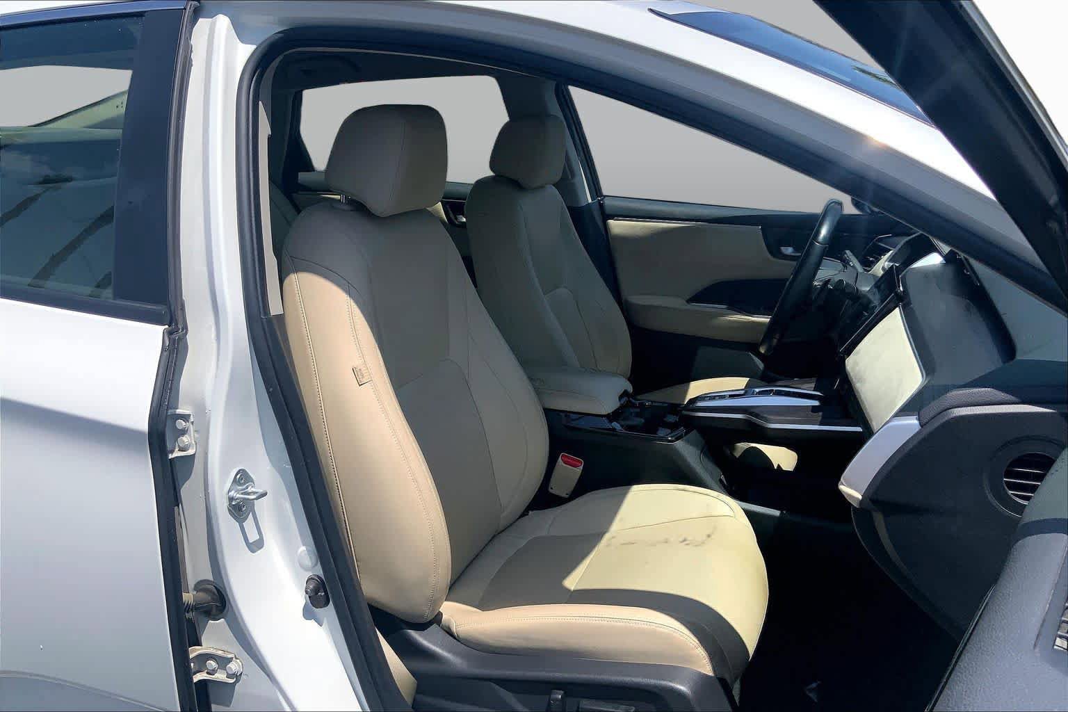 Used 2018 Honda Clarity Touring image 8