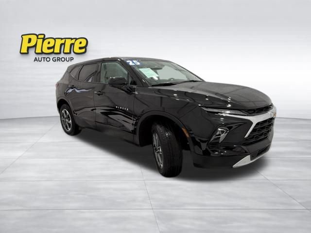Used 2025 Chevrolet Blazer LT image 6