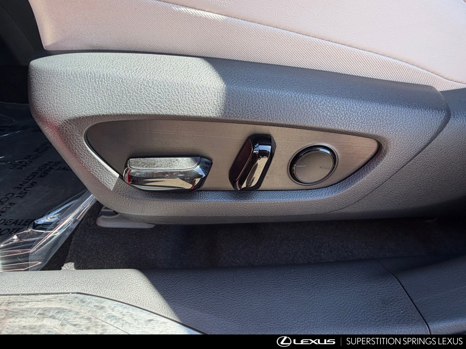 Used 2026 Lexus RX 350 Premium Plus w/ Accessory Package (2T) image 18