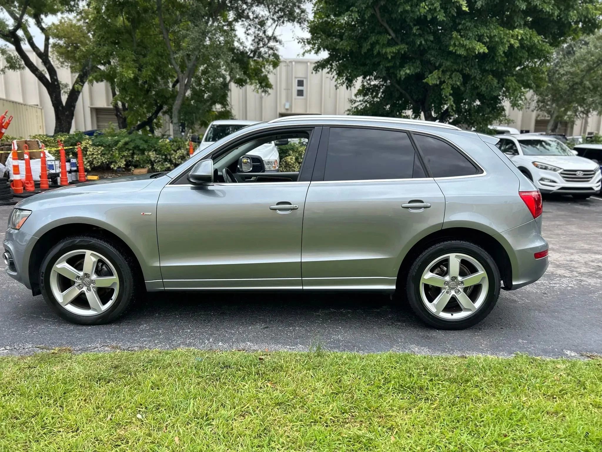 Used 2011 Audi Q5 3.2 Premium Plus image 8