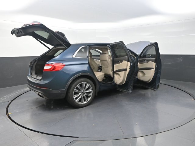 Used 2016 Lincoln MKX Reserve w/ Technology Package AWD/4WD image 37