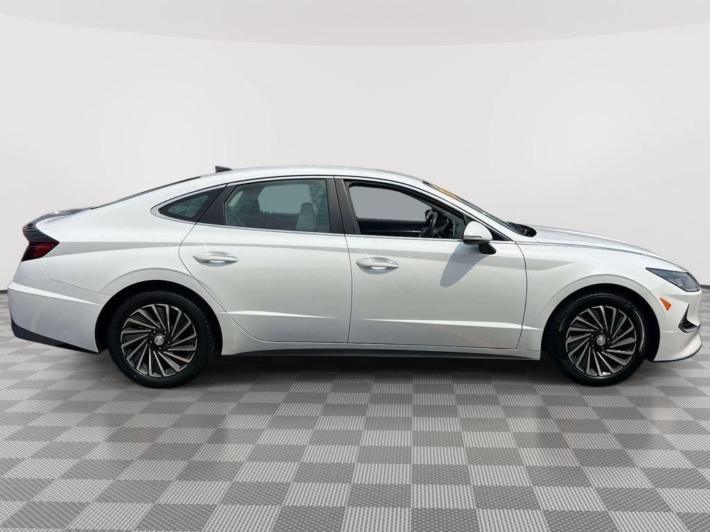 Used 2023 Hyundai Sonata SEL FWD image 4
