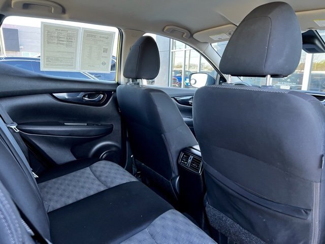 Used 2020 Nissan Rogue Sport SV image 20