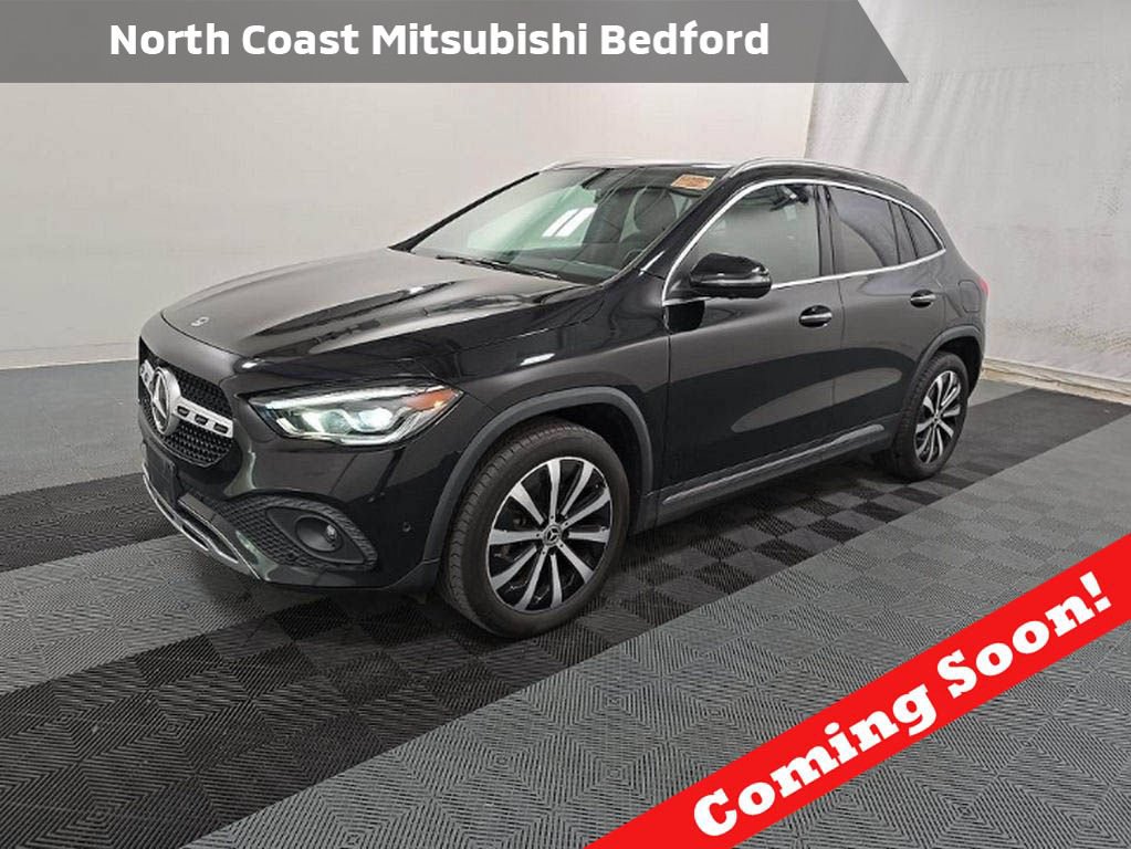 Used 2023 Mercedes-Benz GLA 250 4MATIC w/ Premium Package