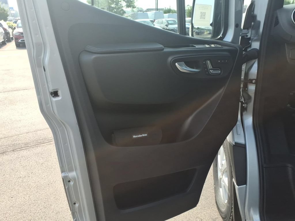 New 2026 Mercedes-Benz Sprinter 2500 image 10