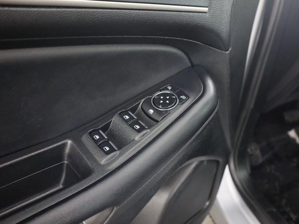 Used 2024 Ford Edge SEL image 35