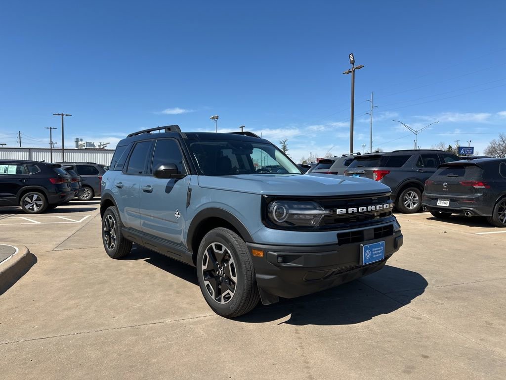 Used 2024 Ford Bronco Sport Outer Banks w/ Tech Package AWD/4WD image 3