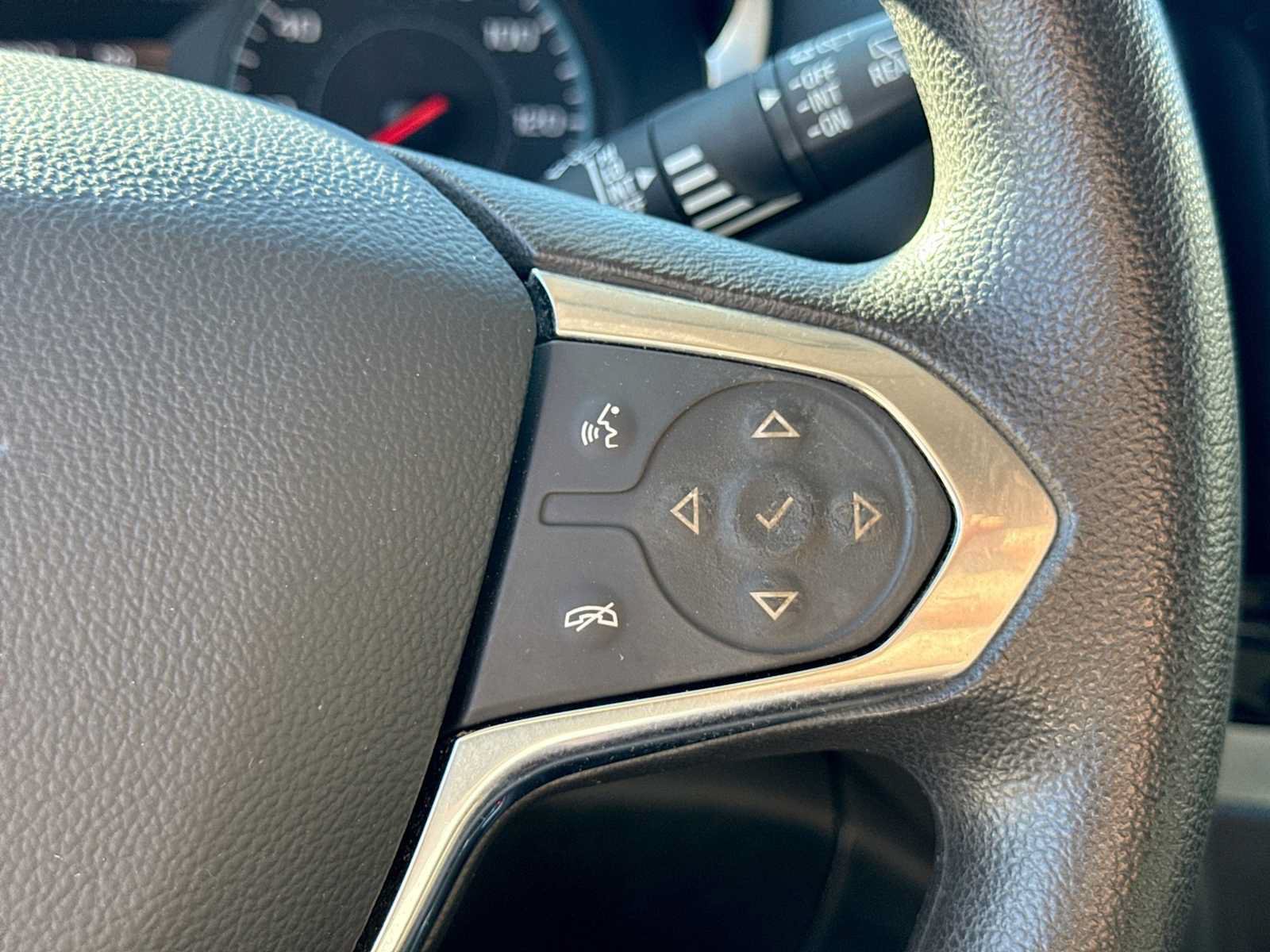 Used 2018 Chevrolet Traverse LS w/ LPO, Floor Liner Package FWD image 23