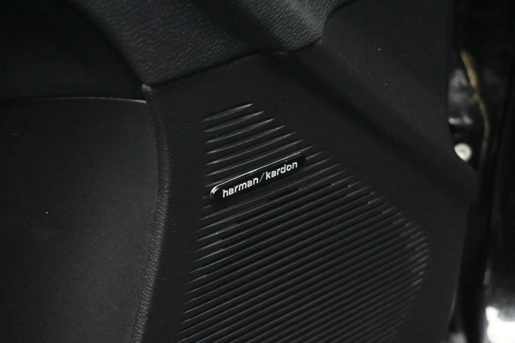 Used 2015 Dodge Challenger SRT Hellcat RWD image 45