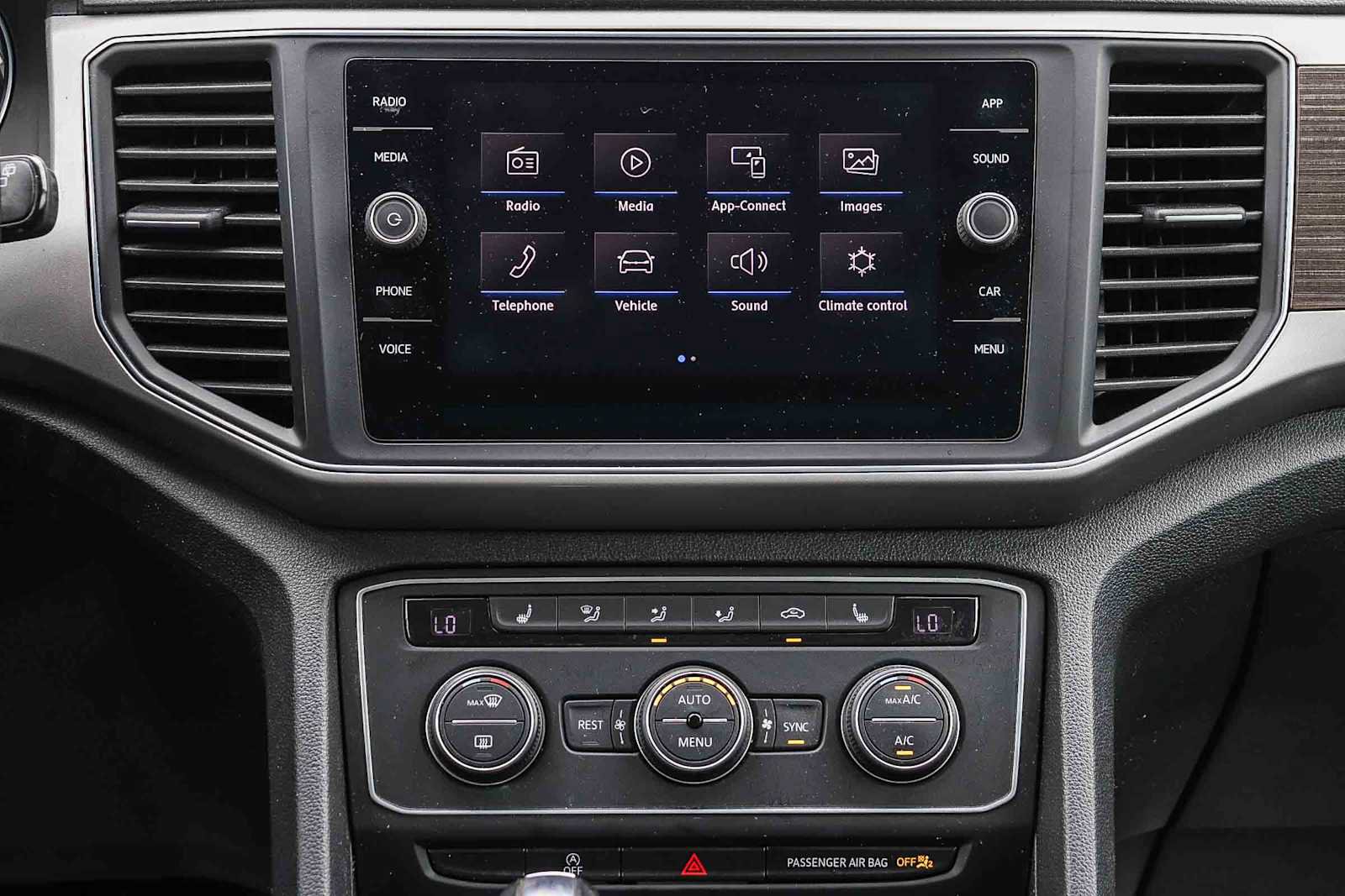 Used 2019 Volkswagen Atlas SE w/ Panoramic Sunroof Package AWD/4WD image 13