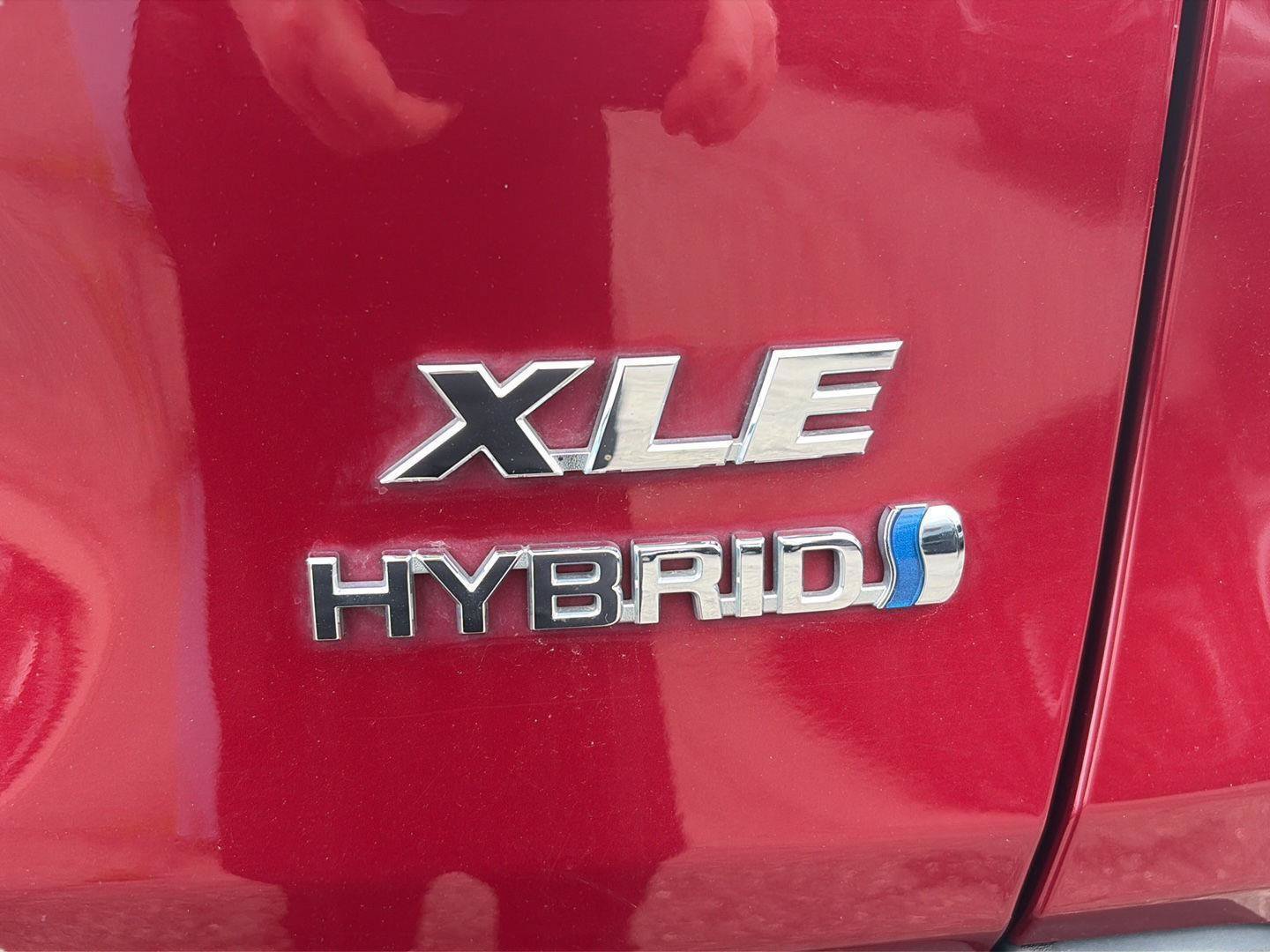 Used 2022 Toyota RAV4 XLE w/ Convenience Package AWD/4WD image 20