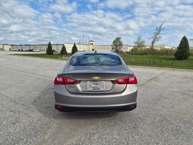 Used 2017 Chevrolet Malibu LT FWD image 6