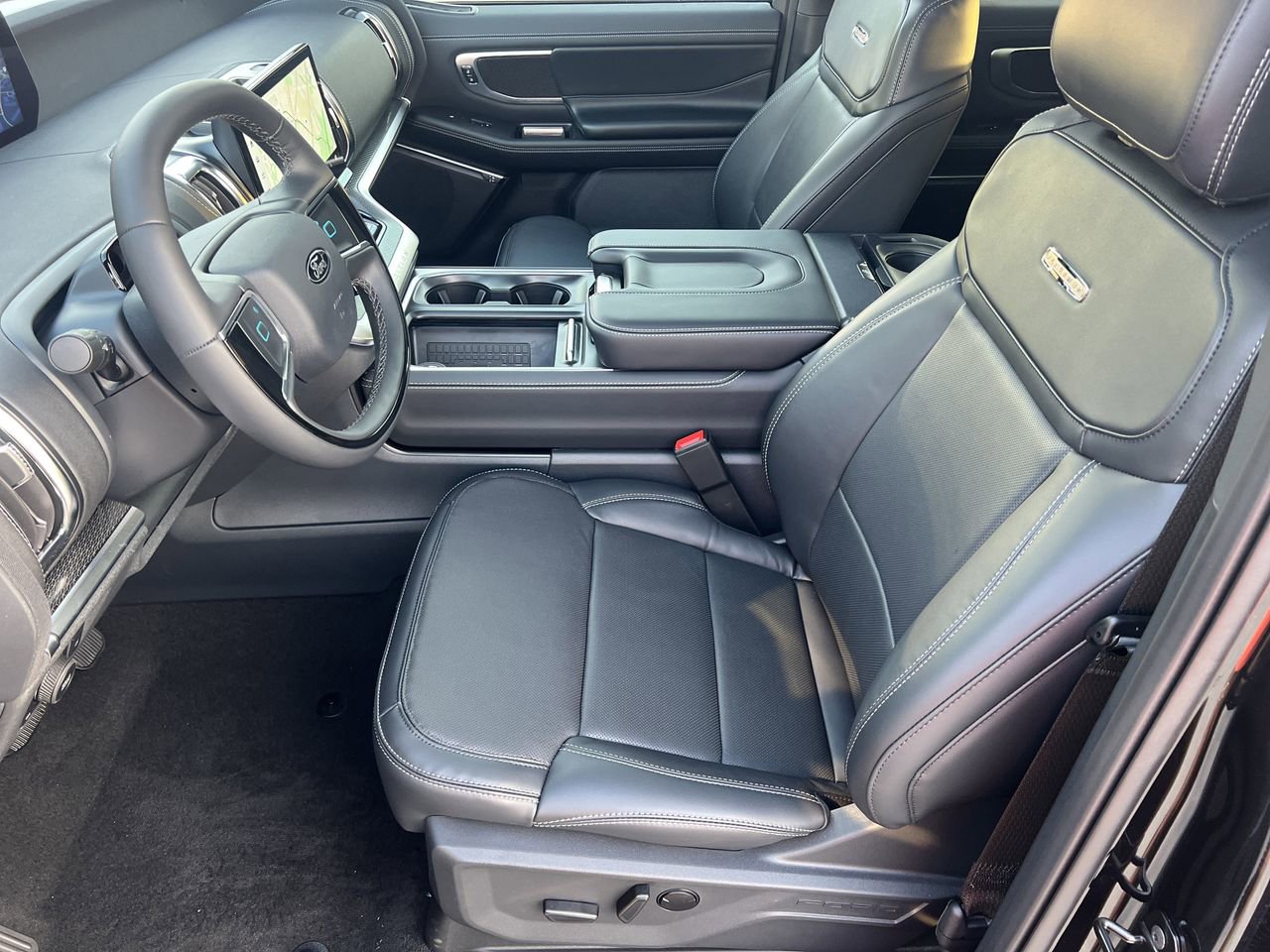 New 2025 Ford Expedition Max Platinum w/ Stealth Performance Package image 18
