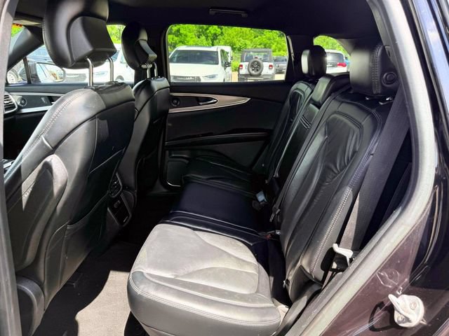 Used 2019 Lincoln Nautilus Select AWD/4WD image 14
