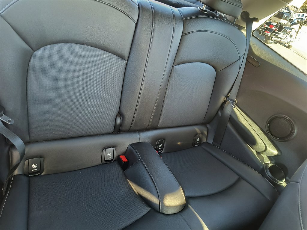 Used 2019 MINI Cooper S image 23