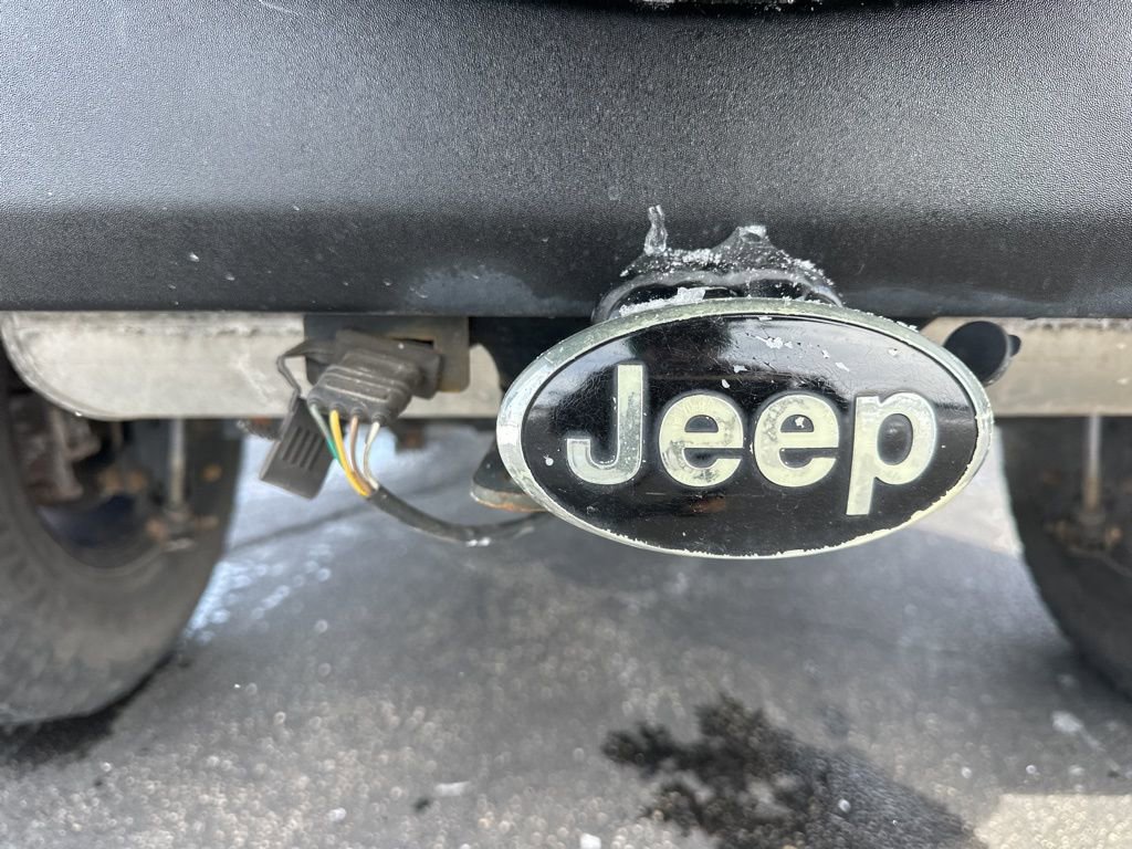 Used 2017 Jeep Wrangler Unlimited Sport w/ Connectivity Group image 14