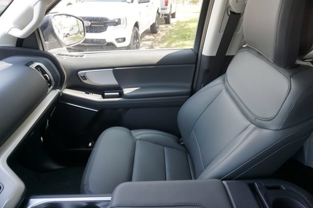 New 2027 Ford Expedition Max Active RWD image 37