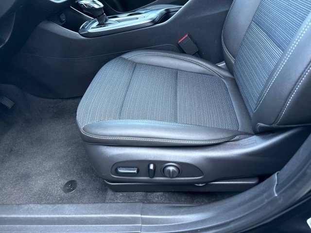 Certified 2025 Buick Envista Preferred w/ Convenience I Package image 16