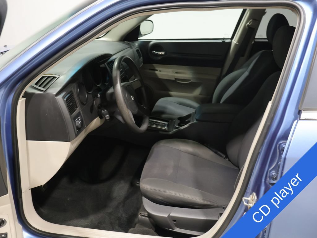 Used 2007 Dodge Magnum SE RWD image 2