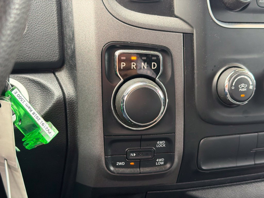 Used 2018 RAM 1500 Express AWD/4WD image 22