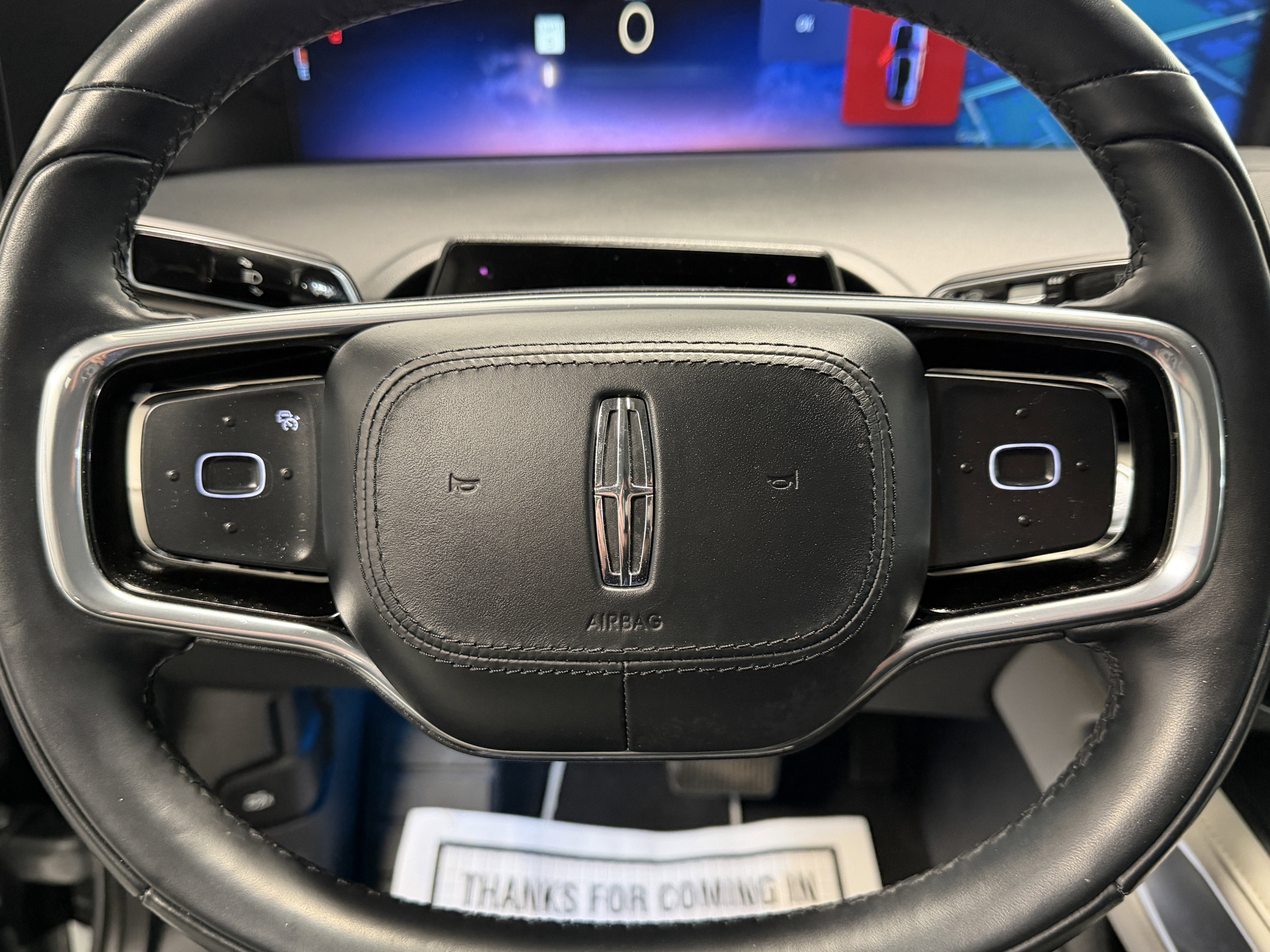 Used 2025 Lincoln Nautilus Reserve image 17