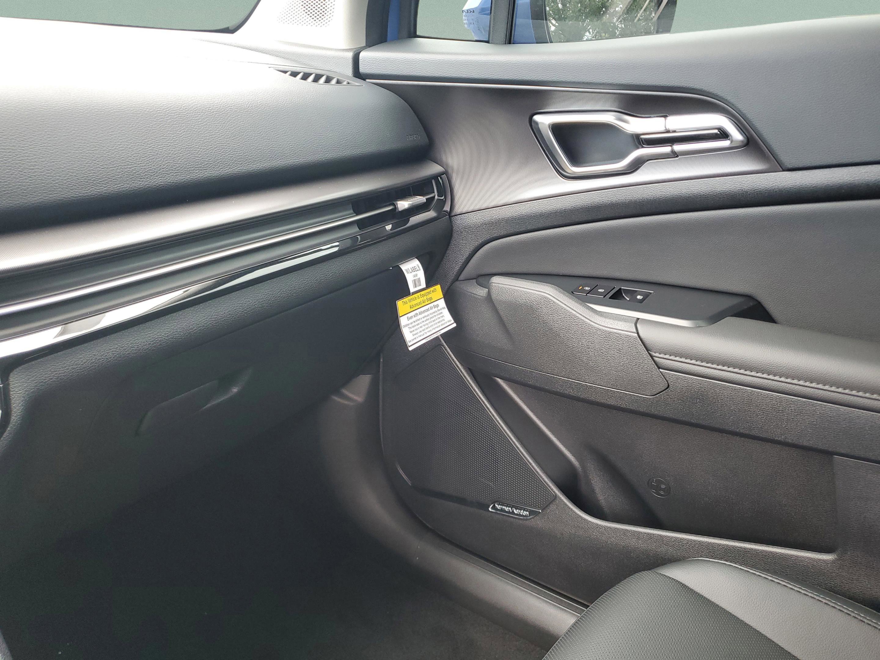 New 2026 Kia Sportage SX image 19