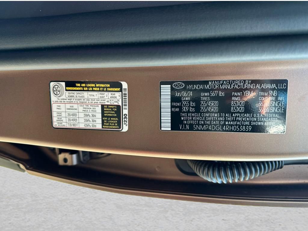 Used 2024 Hyundai Santa Fe Limited image 29