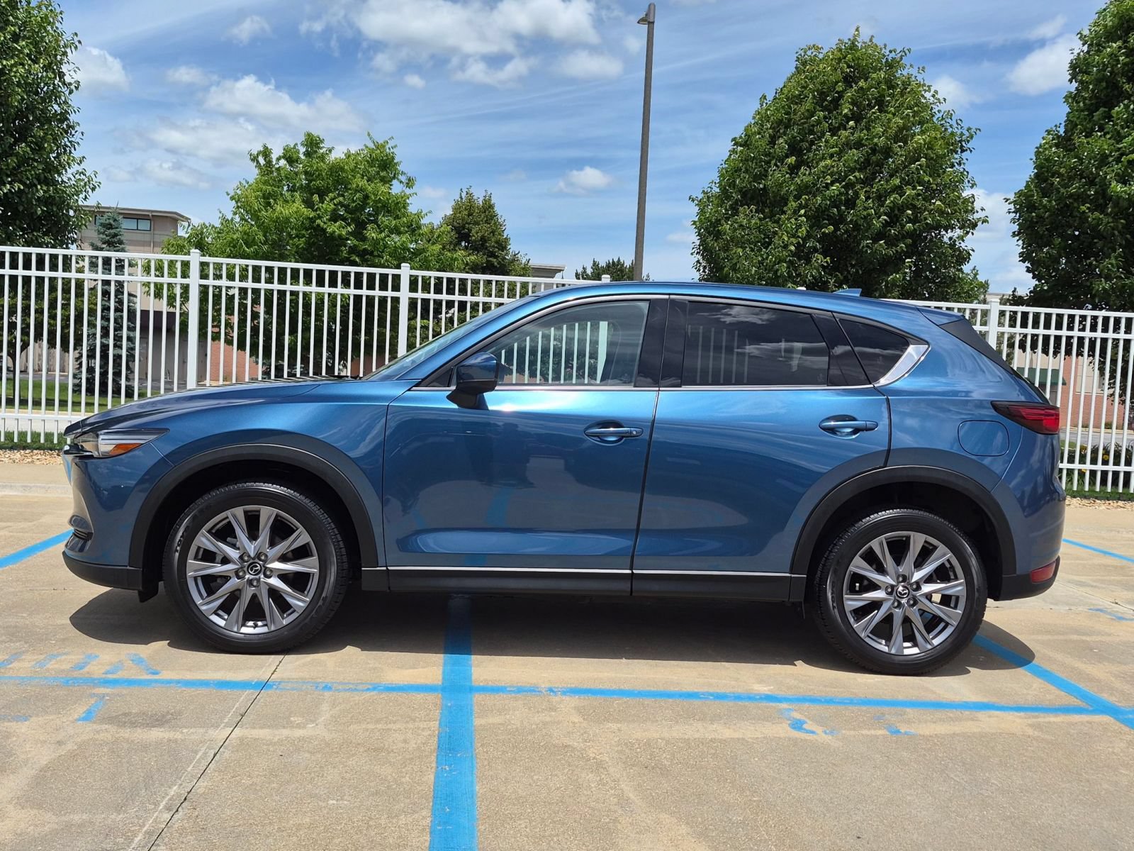 Used 2021 MAZDA CX-5 Grand Touring w/ GT Premium Package AWD/4WD image 9