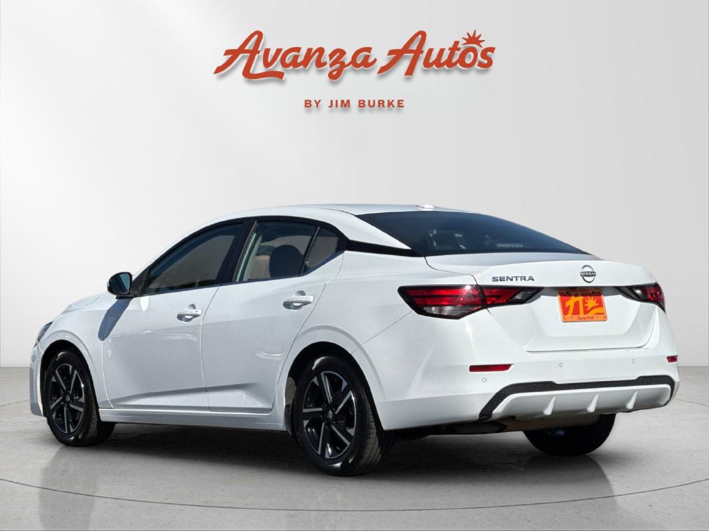 Used 2025 Nissan Sentra SV FWD image 3