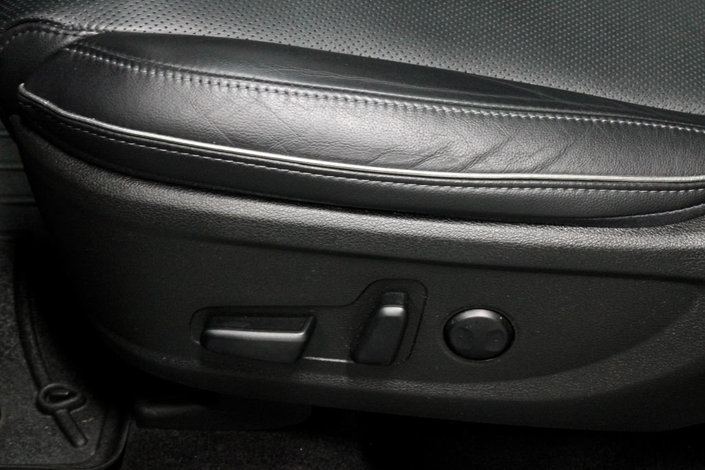 Used 2022 Hyundai Santa Fe SEL w/ Convenience + Premium Package FWD image 25