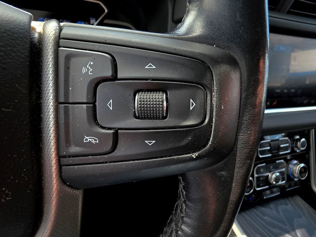 Used 2021 GMC Yukon Denali w/ Denali Premium Package AWD/4WD image 37
