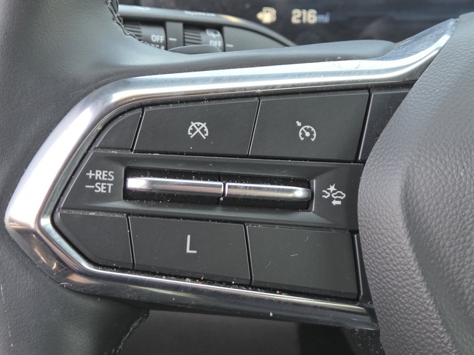 Used 2025 Chevrolet Equinox LT w/ Safety and Technology Package FWD image 29