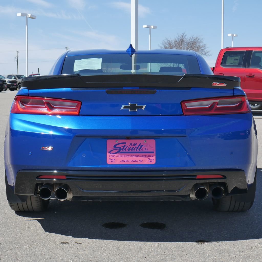 Used 2017 Chevrolet Camaro SS RWD image 10