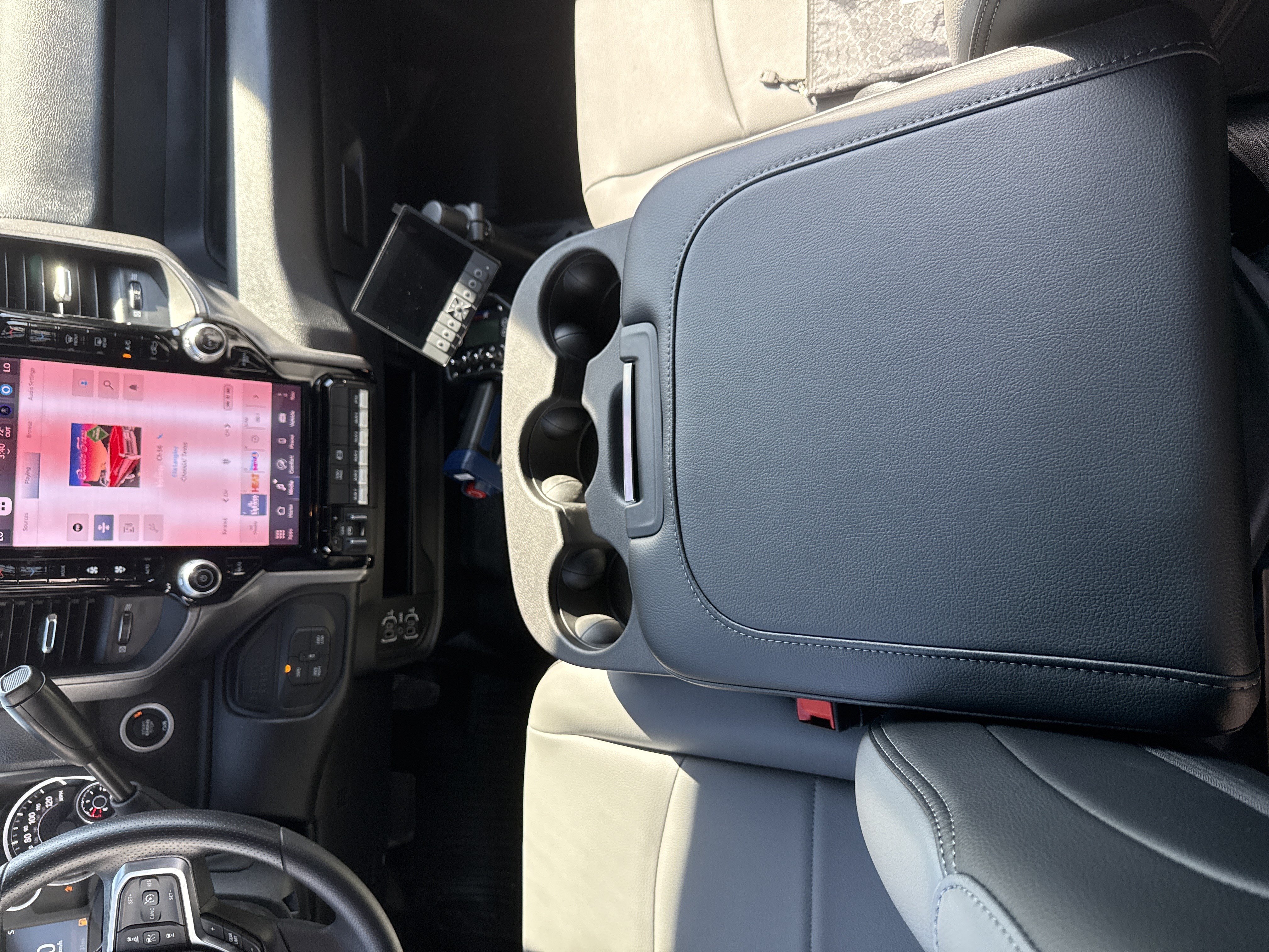 New 2026 RAM 5500 Tradesman AWD/4WD image 32