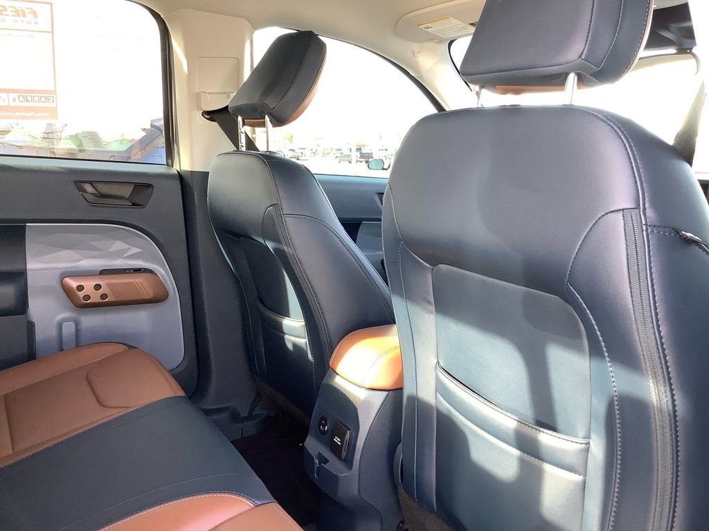 Used 2023 Ford Maverick Lariat w/ Lariat Luxury Package image 17
