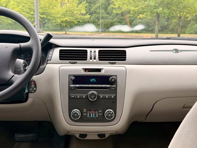 Used 2006 Chevrolet Impala LT FWD image 23