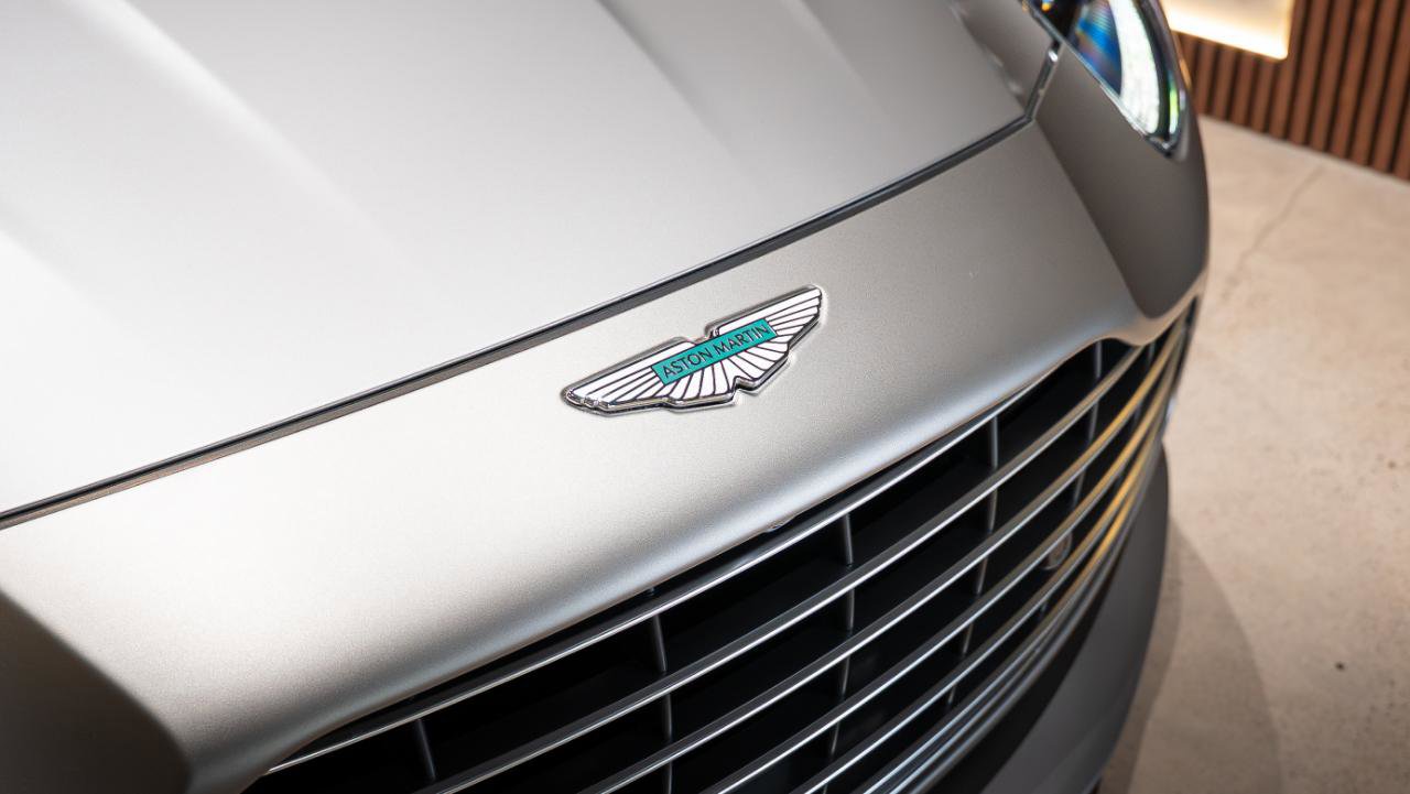 Used 2024 Aston Martin DB12 Coupe RWD image 38