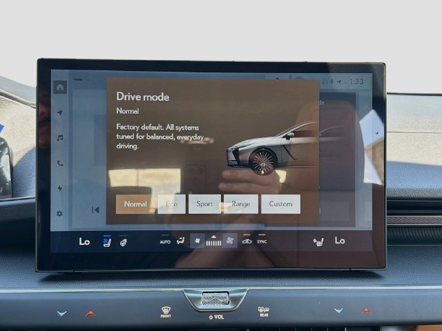 New 2026 Lexus ES 350e w/ Convenience Package FWD image 31