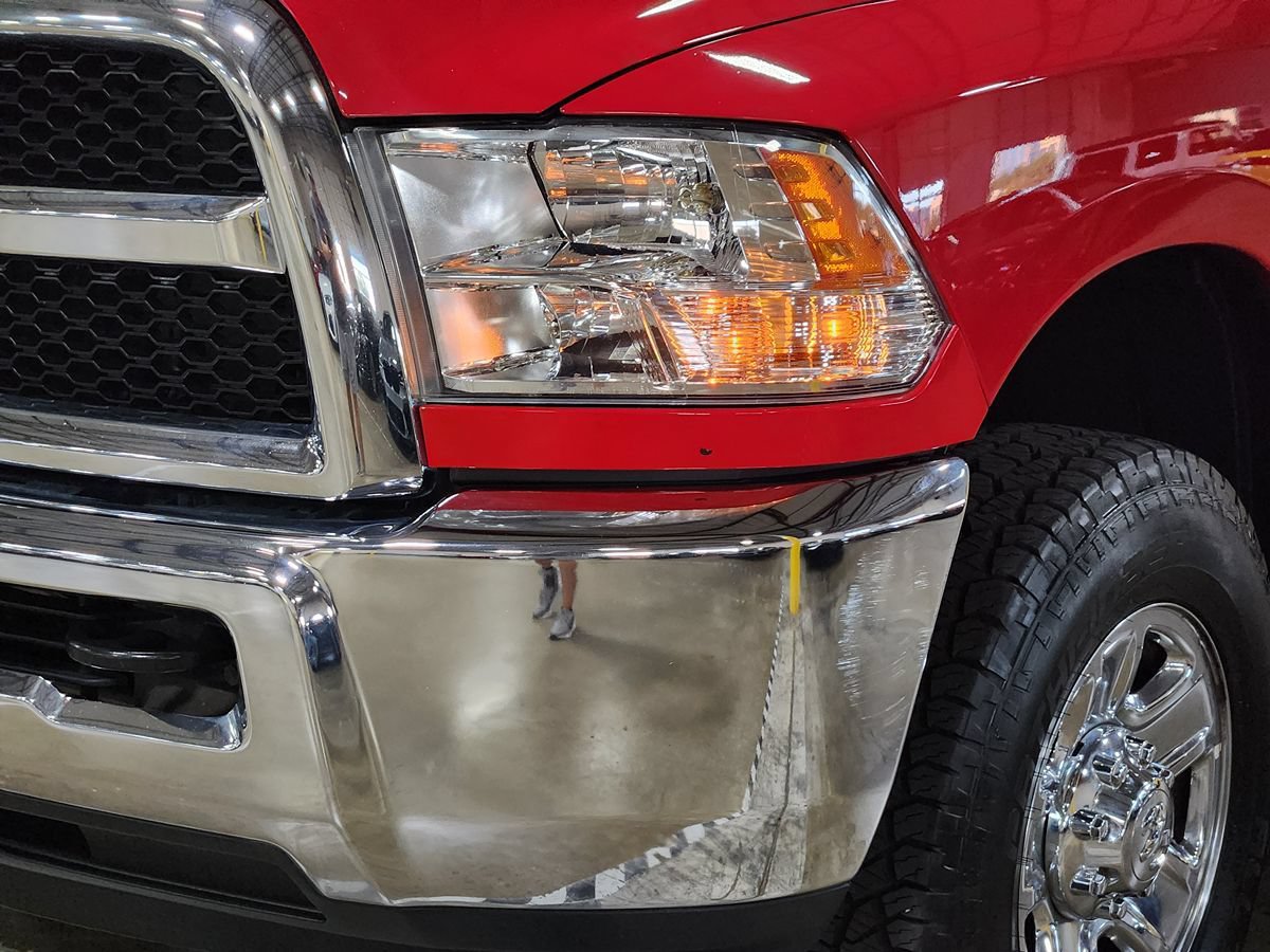 Used 2018 RAM 2500 Tradesman w/ Chrome Appearance Group AWD/4WD image 14