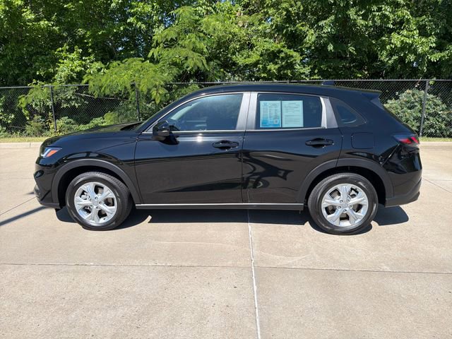 Certified 2025 Honda HR-V LX image 2